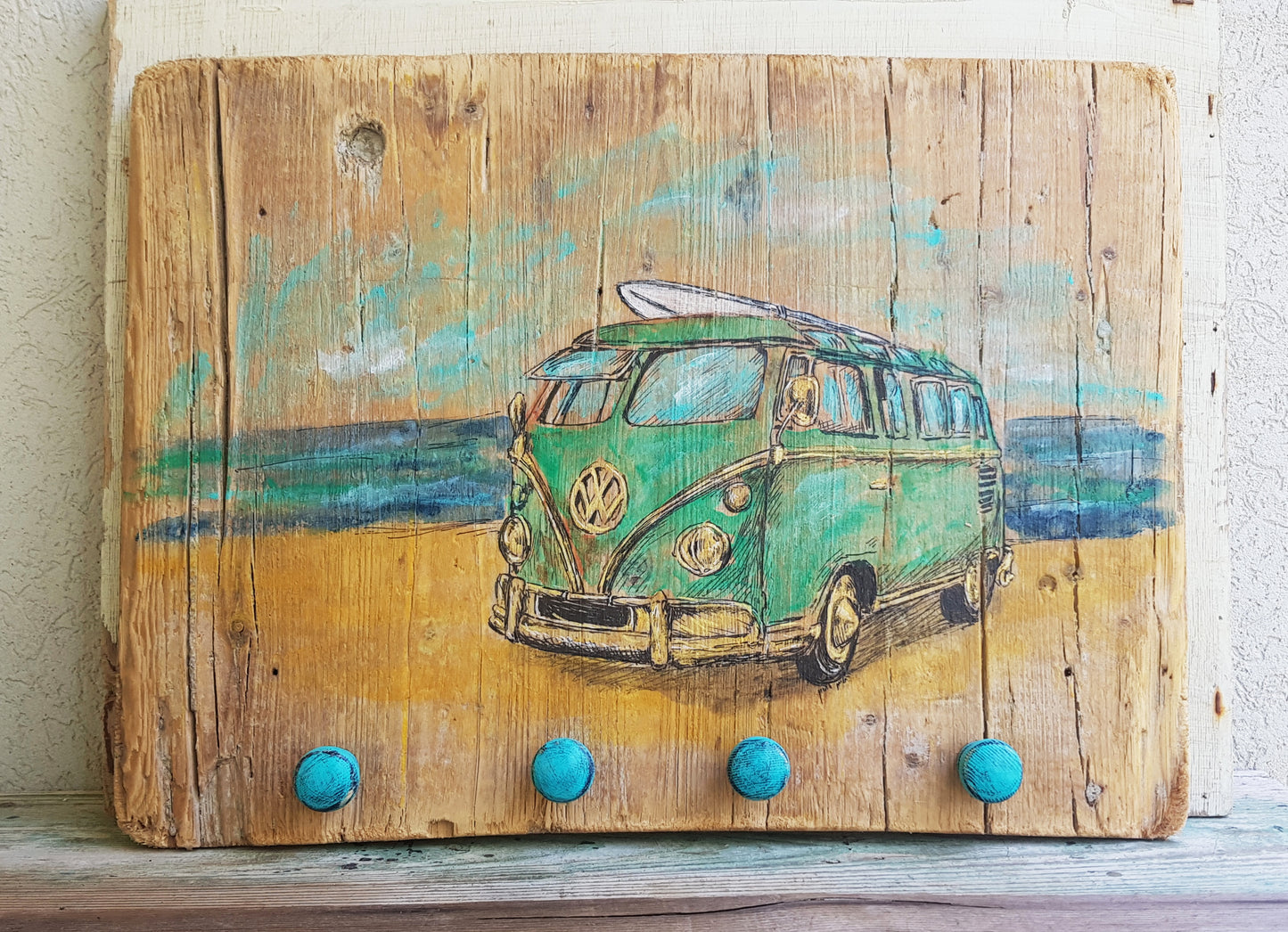 מתלה מעץ אוטובוס פולקסוואגן