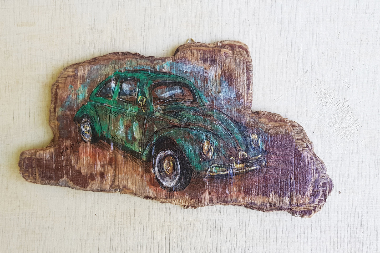 תמונה מעץ ממוחזר רכב חיפושית