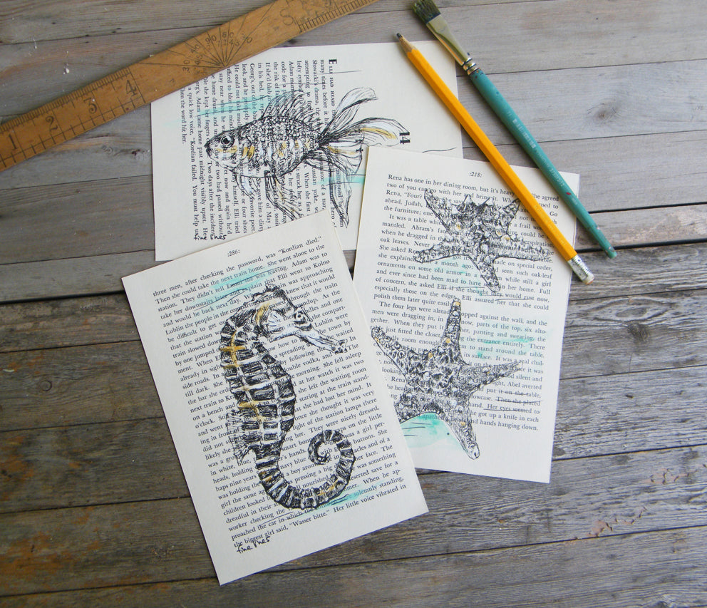 הדפס סוסון ים על נייר מספר ישן - rachelsfinelines